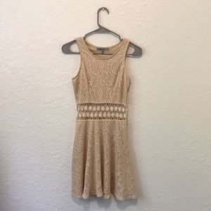 Women’s dress